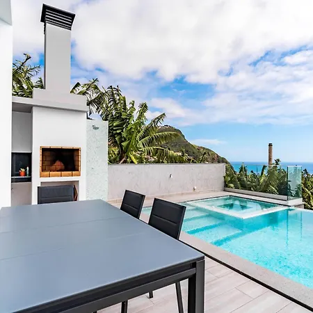 Anita ,beautiful Sunset Villa