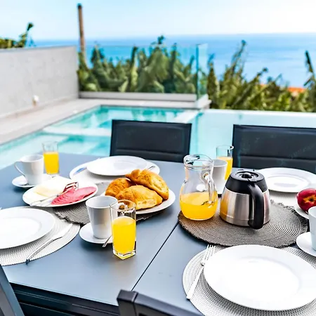 Anita ,beautiful Sunset Arco da Calheta (Madeira)