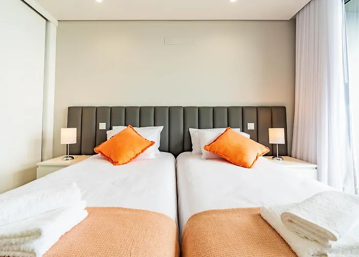 Villa Anita ,beautiful Sunset Arco da Calheta (Madeira)